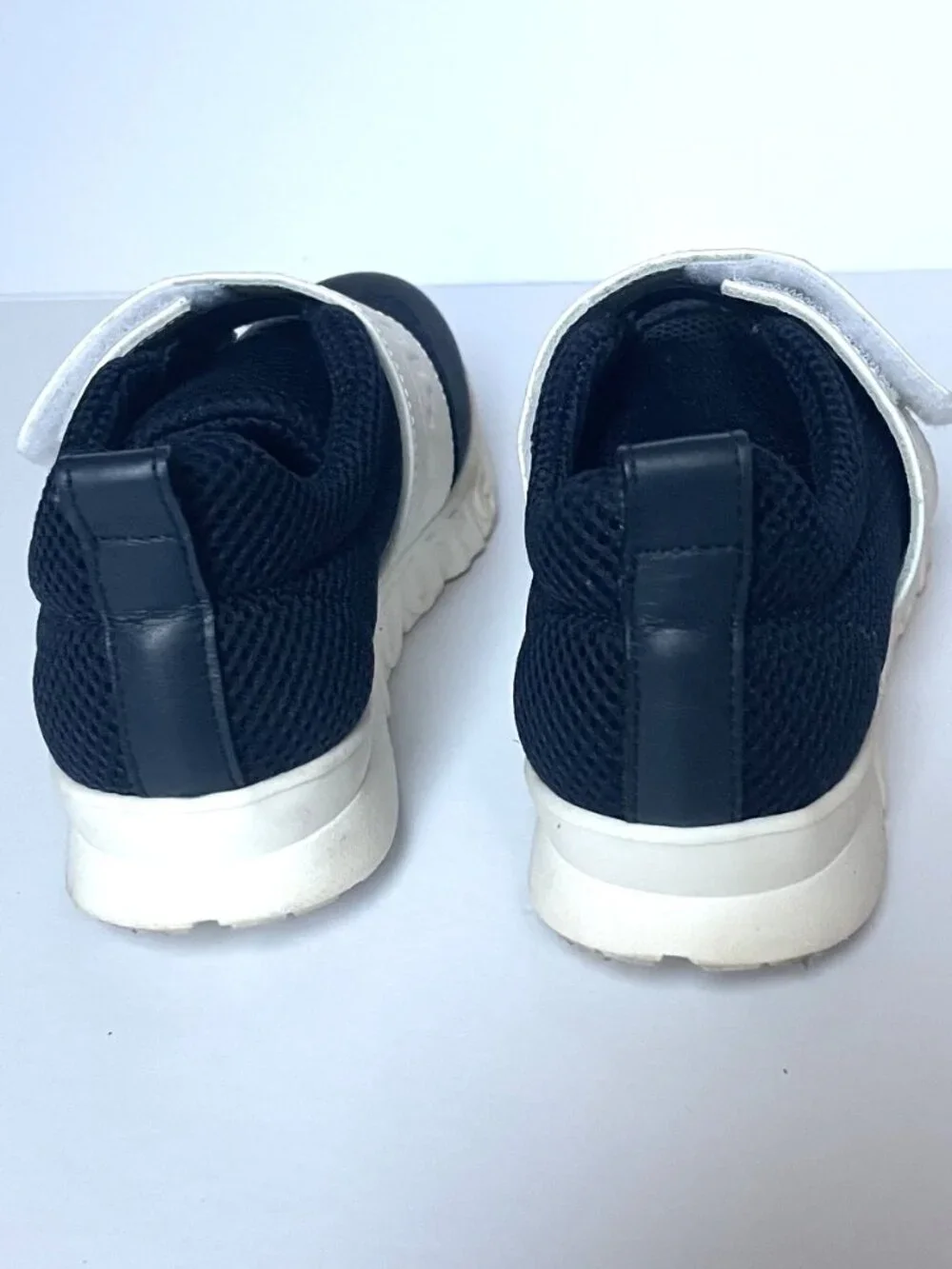 Young Versace Boy's Low Tops Sneakers 30 It